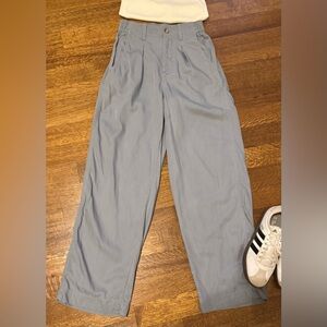 Madewell Light Blue pleated casual pants.